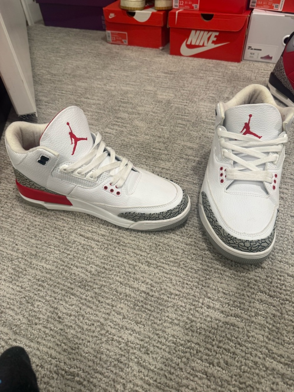 Jordan Men’s White Red Gray Retro Basketball Shoes